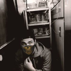 Meet your Posher, Cameron